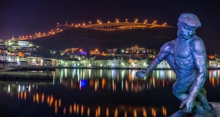 Apartmani Petar I Luka บาการ์ ภายนอก รูปภาพ